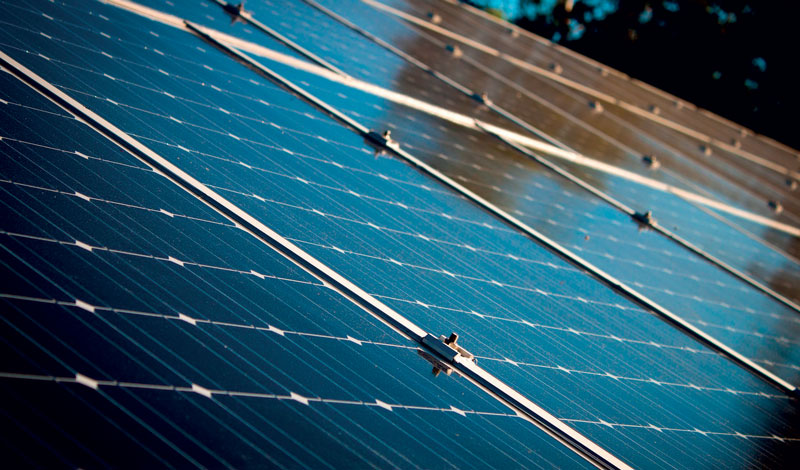 Con l’attuatore lineare elettrico HP5, MecVel va incontro alle esigenze dell’industria fotovoltaica con una tecnologia mirata.