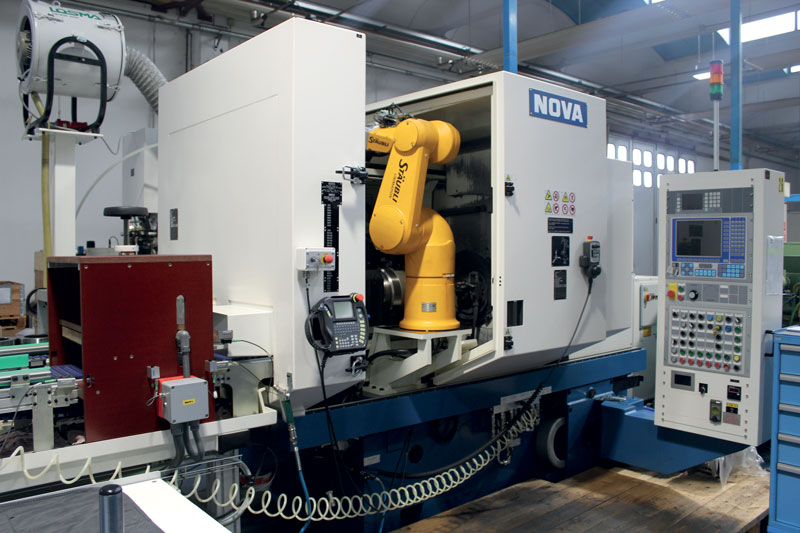 Rettificatrice per interni NOVA - NOVAMATIC 4GP.