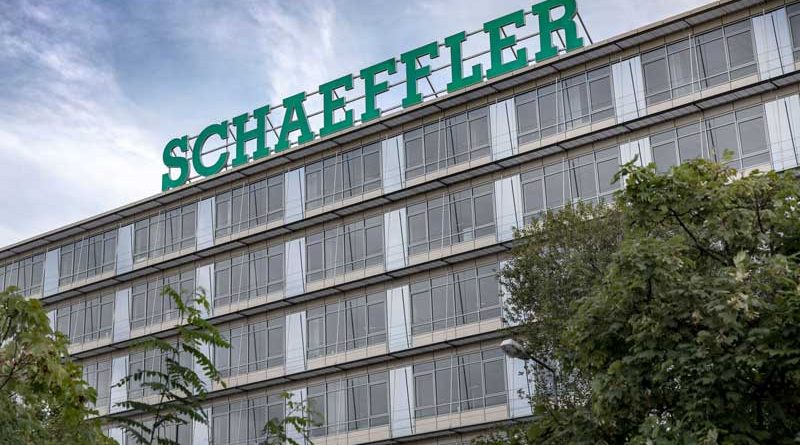 Schaeffler è fornitore globale nei settori Automotive e Industrial.