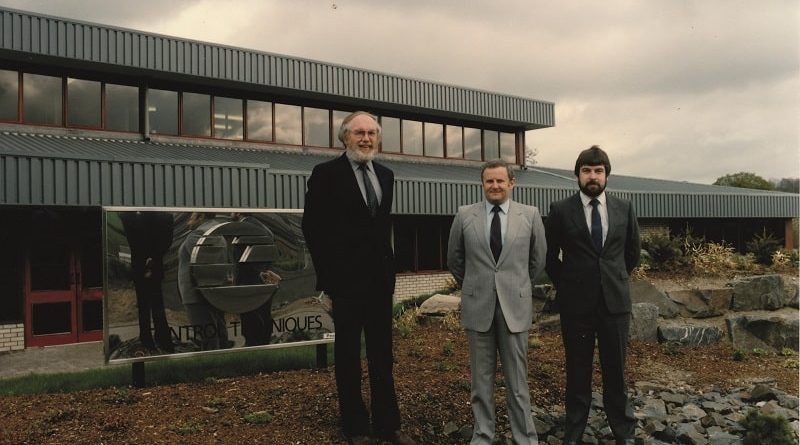 Ken Briggs, Trevor Wheatley e Kevin Curran, i tre fondatori di Control Techniques.