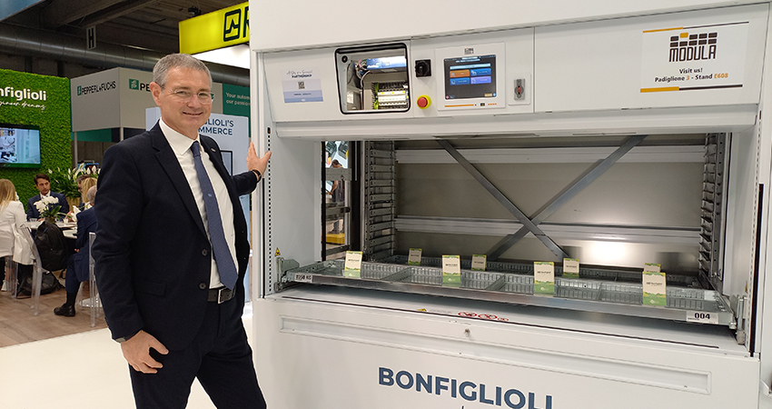 Automazione avanzata per il magazzino verticale