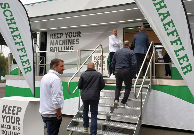 Il Truck ospita i prodotti e servizi della gamma Schaeffler Lifetime Solutions.