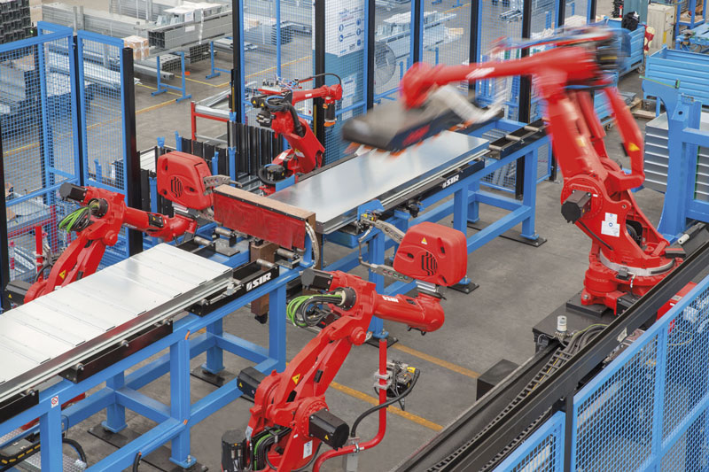 Lo stabilimento di Modula, a Salvaterra di Reggio Emilia. Ad oggi l’azienda ha venduto quasi 30.000 magazzini in tutto il mondo.