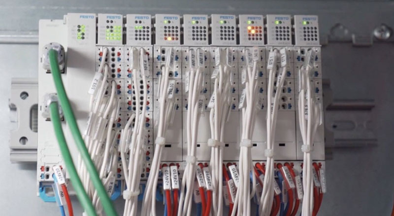 Con la soluzione CPX-E Festo sono stati ridotti i temi di cablaggio e i costi di produzioni interni collegati.