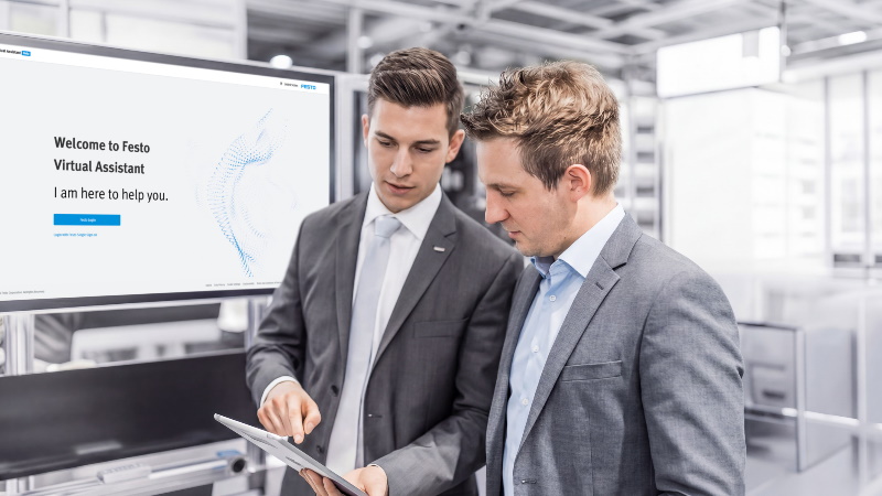 Come parlare con un collega
