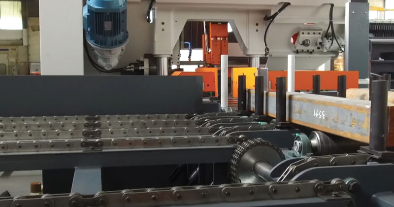 La segatrice sviluppata da ISTech per Top Automazioni è gestibile anche da remoto: i dati relativi agli aspetti salienti del processo possono essere acquisiti, conservati e analizzati per ottimizzare l’efficienza del processo.