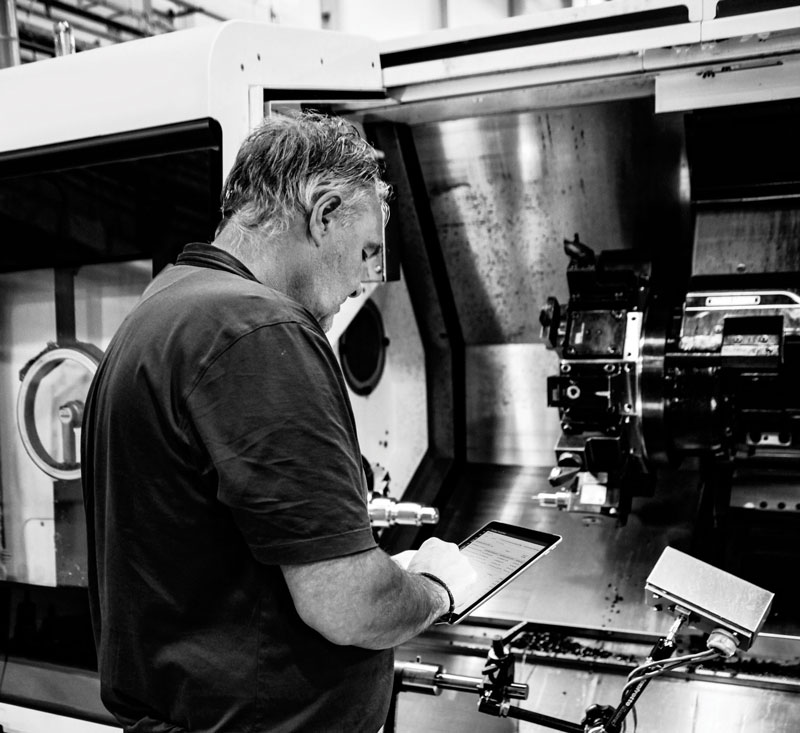 La punta CoroDrill® 860 con geometria -GM è concepita per tutte le applicazioni in cui la produttività e la qualità del foro sono essenziali.