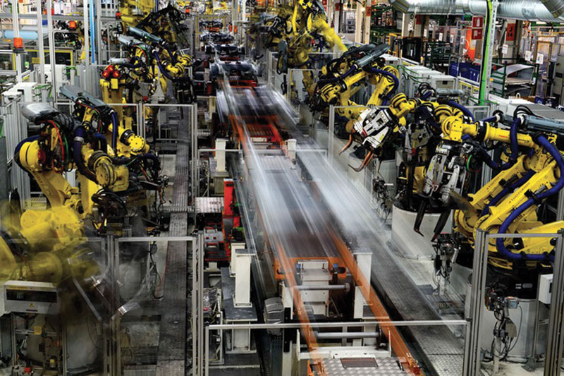 Grazie all’approccio di manutenzione predittiva, gli operatori in produzione sono in grado di sapere in anticipo, con un lasso di tempo variabile tra i 30 minuti e le 8 ore, dove intervenire sugli impianti, evitando così fermi macchina e perdite di processo indesiderate.